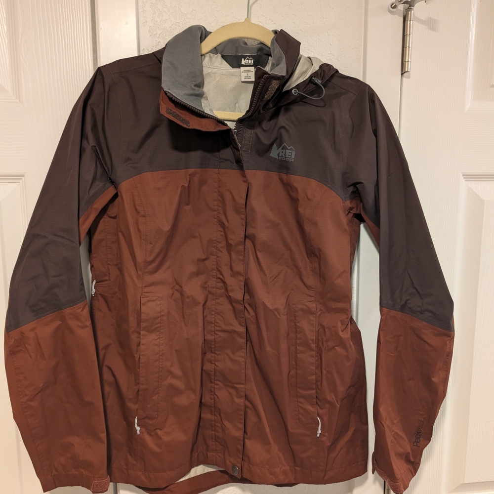 REI Women's Small - Outer Shell For Wind And Rain